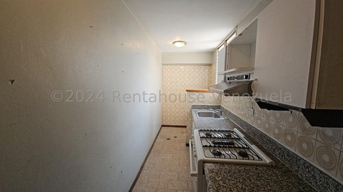 Apartamento Para Remodelar La Urbina Db Mls #24-24955
