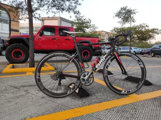 Bicicleta De Ruta Bmc  Fibra De Carbono No Trek Specialized 