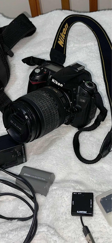 Máquina Fotográfica D90