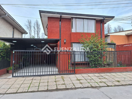 Casa En Venta Aislada De 3 Dorm. En Maipú, Villa Los Héroes
