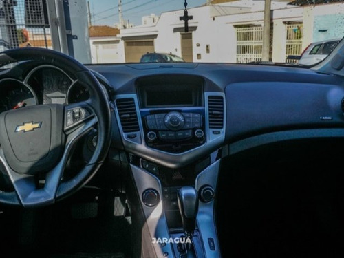 Imagem 10 de 14 de Cruze 1.8 Lt 16v Flex 4p Automático