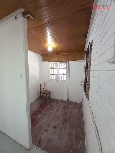 Casa En Venta De 2 Dorm 1 Baño En Alianza 2, Cerro Navia