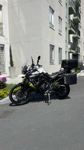 Triumph Tiger 800 Xcx