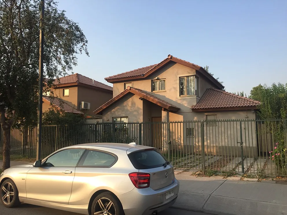 Imagen 1 de 14 de Casa Estilo Chilena, 3 Dormitorios, 3 Baños, Directo Dueño