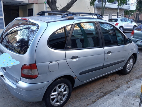 Imagen 3 de 14 de Renault Megane Scenic 16v