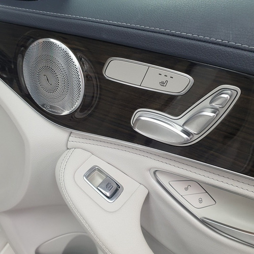 Imagen 8 de 9 de Mercedes Benz C 300