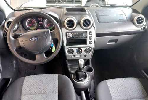 Imagem 7 de 8 de Ford Fiesta Hatch Fiesta 1.0 8v Flex/class 1.0 8v Flex 5p F