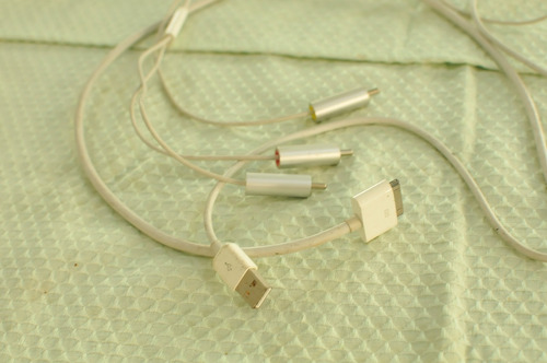 Imagen 3 de 5 de Cable De Audio Y Video Para iPod Original