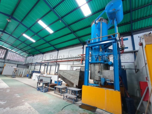 Galpón Industrial En Venta La Providencia, Intercomunal Turmero 24-3931 Hc