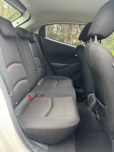 Mazda 2 Carbón edition