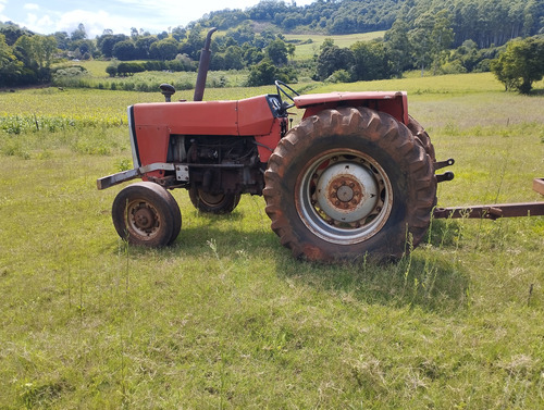 Trator Massey Ferguson