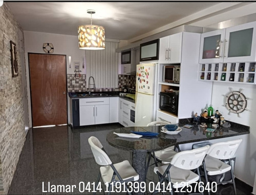 Apartamento En Venta En Higuerote, Residencia Monte Mar