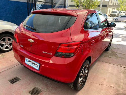 Imagen 3 de 8 de Chevrolet Onix 1.4 Ltz 2014