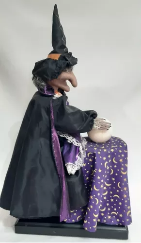 Boneca Bruxa Ariadne Halloween com Luz Som e Movimento - Alegra