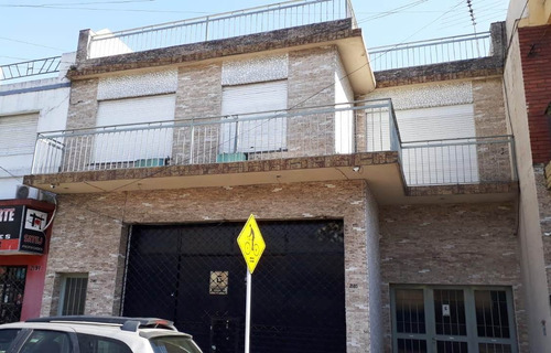 Nuevo Precio - Depto P.a. De 4 Amb C/ Cochera Y Patio