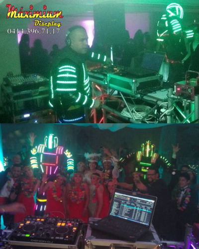 Imagen 6 de 10 de Robot Led Dj Sonido Discplay Pantallas Animación Hora Loca