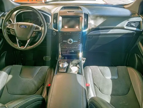 Ford Edge St