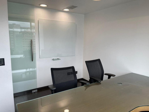 Arriendo Oficina Amoblada