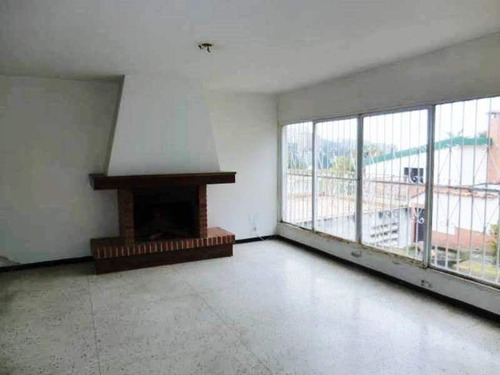 Imagen 2 de 13 de Casa En Venta Los Castores, Mls 21-19712 Juan Villarroel 04166120354