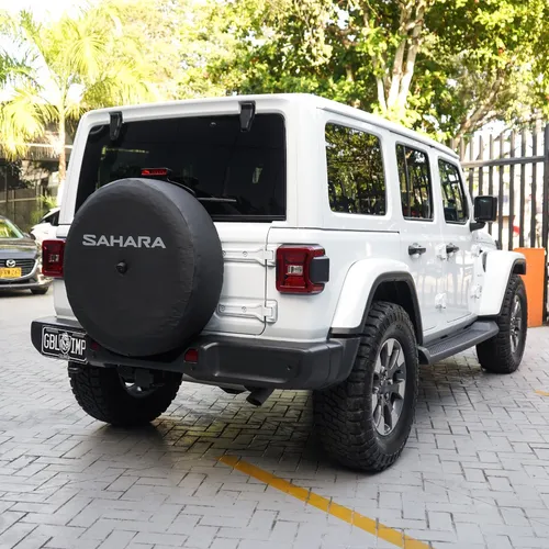 Jeep Wrangler Sahara