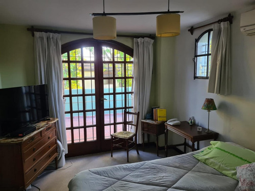 Imagen 8 de 15 de Casa De Estilo Colonial 5 Ambientes En 2 Plantas