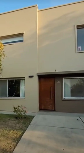Imagen 21 de 21 de Venta En El Barrio Las Acacias De Hudson