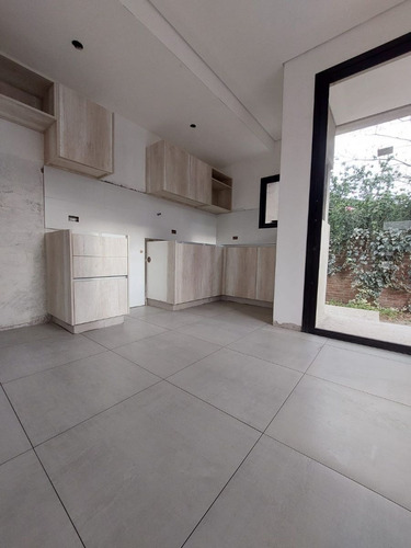 Imagen 12 de 18 de Venta De Complejo/condomino Gabriela Mistral | Ituzaingo N