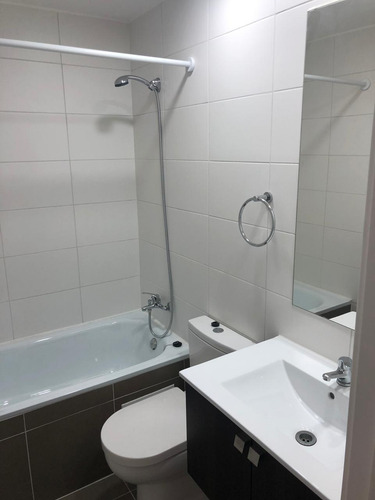 Moderno Depto 2d+2b+e+bod En Metro Departamental