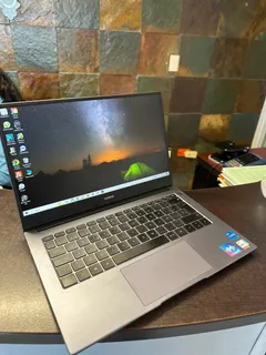Laptop Honor 14 I5 8ram 512ssd Con Caja