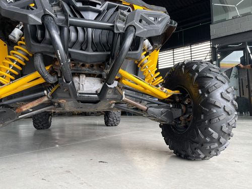 Can-am Maverick Max X Mr 1000r Can-am Maverick Max Xrs 1...