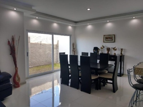 Imagen 3 de 12 de Casa Sola En Venta Fracc. Las Calzadas