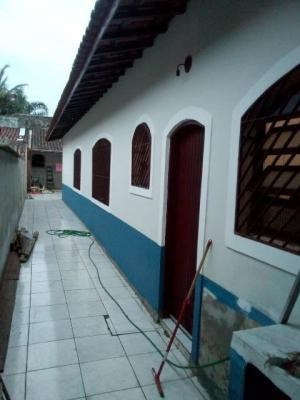 Imagem 2 de 8 de Casa Com 4 Dormitórios, Aceita Financiamento Perto Da Praia!