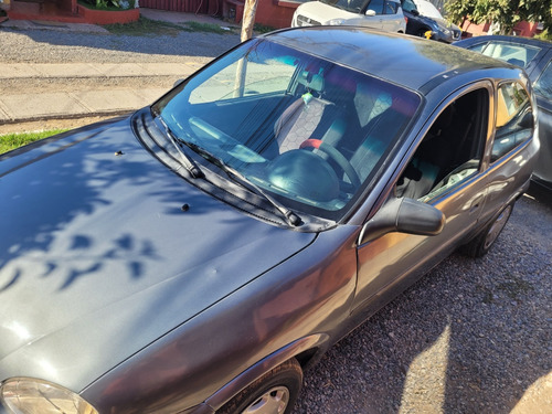 Chevrolet  Corsa Clasic Gl 1.6