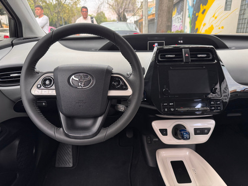 Toyota Prius 1.8 Premium Cvt