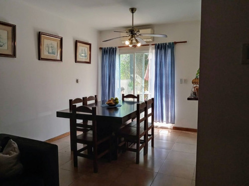 Imagen 3 de 9 de Hermosa Casa 4 Ambientes Con Parque En Los Robles