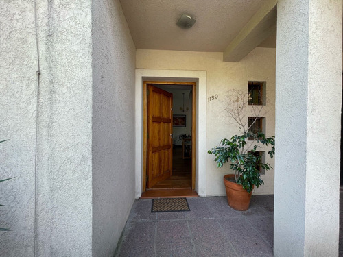 Venta Casa Apto Credito - 4 Ambientes - Centro - Luján