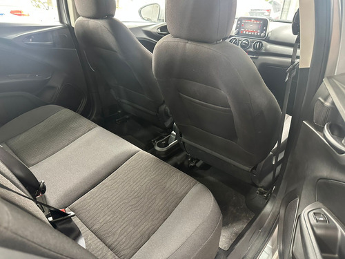 Fiat Cronos 1.0 Drive Flex 4p