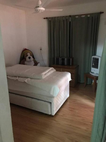 Imagen 8 de 27 de Impresionante Casa Con Patio Y Pileta En El Centro De Rosario