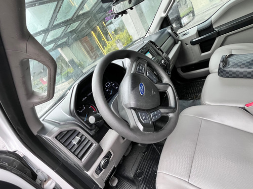Ford F-350 6.2 Turbo Diesel