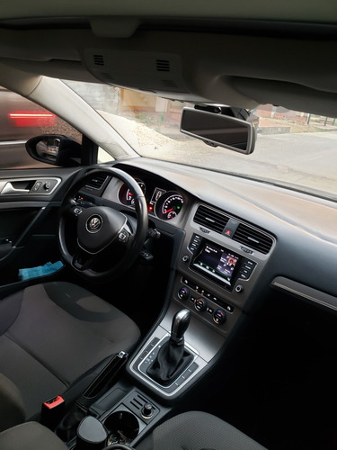 Volskwagen Golf Highline 1.6 2016 Automatico.