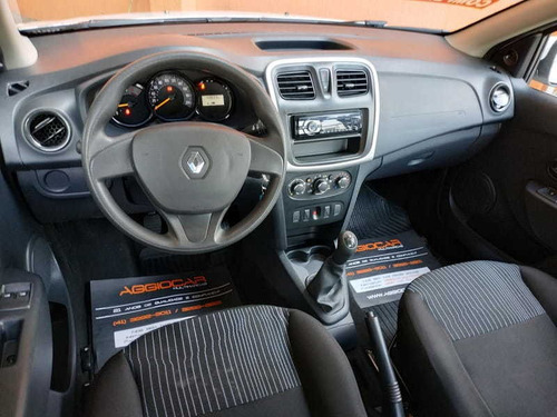 Imagem 13 de 15 de Renault Logan Authentique 1.0 (flex)