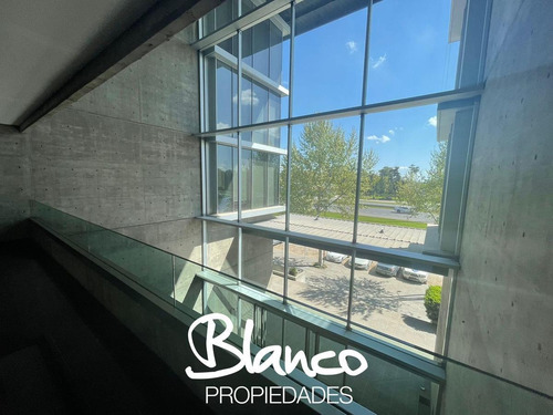 Imagen 8 de 18 de Oficinas Y Locales Comerciales En Pilar!