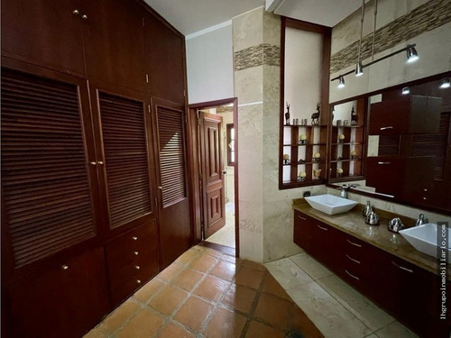 Imagen 9 de 29 de En Venta Casa Guataparo Country Club.