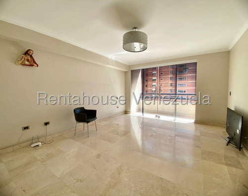 César Bullones Vende Regio Apartamento En Tiuna Park, Zona Exclusiva Del Este, Lara 25-8310