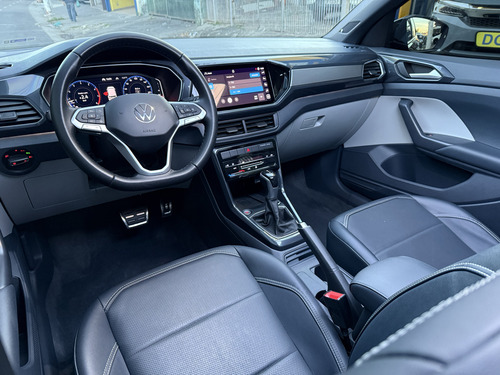 Volkswagen T-Cross 1.4 250 TSI TOTAL FLEX HIGHLINE AUTOMÁTICO