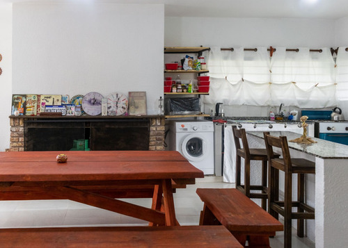 Casa De Dos Dormitorios En Venta Punta Negra - Piriapolis (ref: Atm-6526)