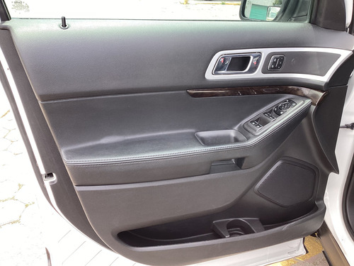 Ford Explorer 4.0 Limited V6 Sync 4x2 Mt