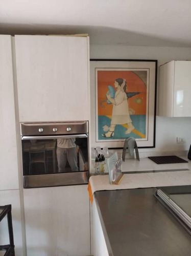 Imagen 4 de 8 de Desire Martinez Vende Casa En El Parral Calle Cerrada