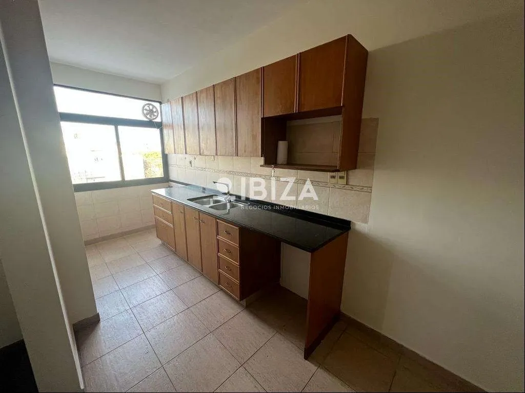Alquiler | 3 Dormitorios 2 Baños Parrillero En Pocitos · Foto 4