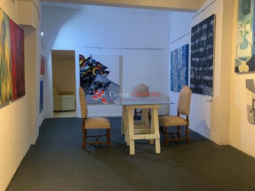 Venta - Amplio Local Sobre Gorlero Con Privado En Subsuelo.- Ref: 1512